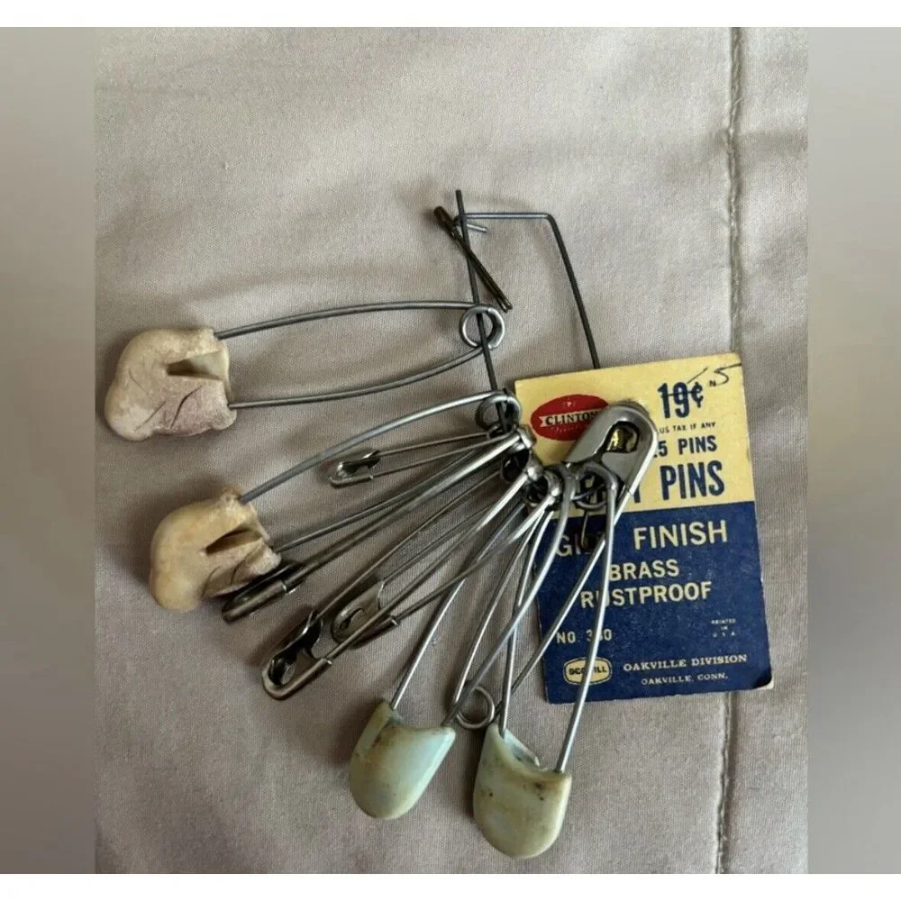 Vintage Goody, Plastic Bobby Pin Case. Clinton Quality Safety Pins Diaper Pins.